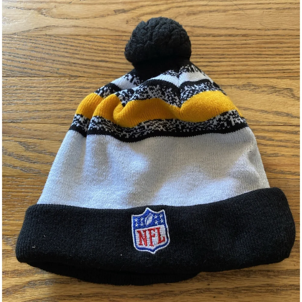 Pittsburgh Steelers NewEra Cuff Knit Hat with Pom OSFM